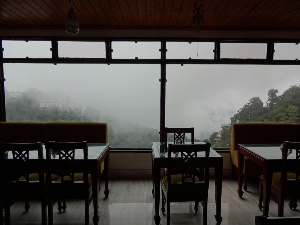 Hotel Ratan Dehradun Exterior photo